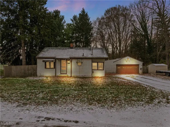 1268 Morse St, Akron, OH 44320