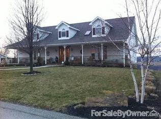 204 Norman Dr, Lower Burrell, PA