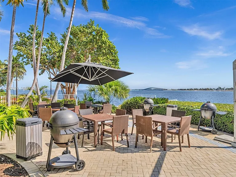2451 S Brickell Ave #20M — Photo 44