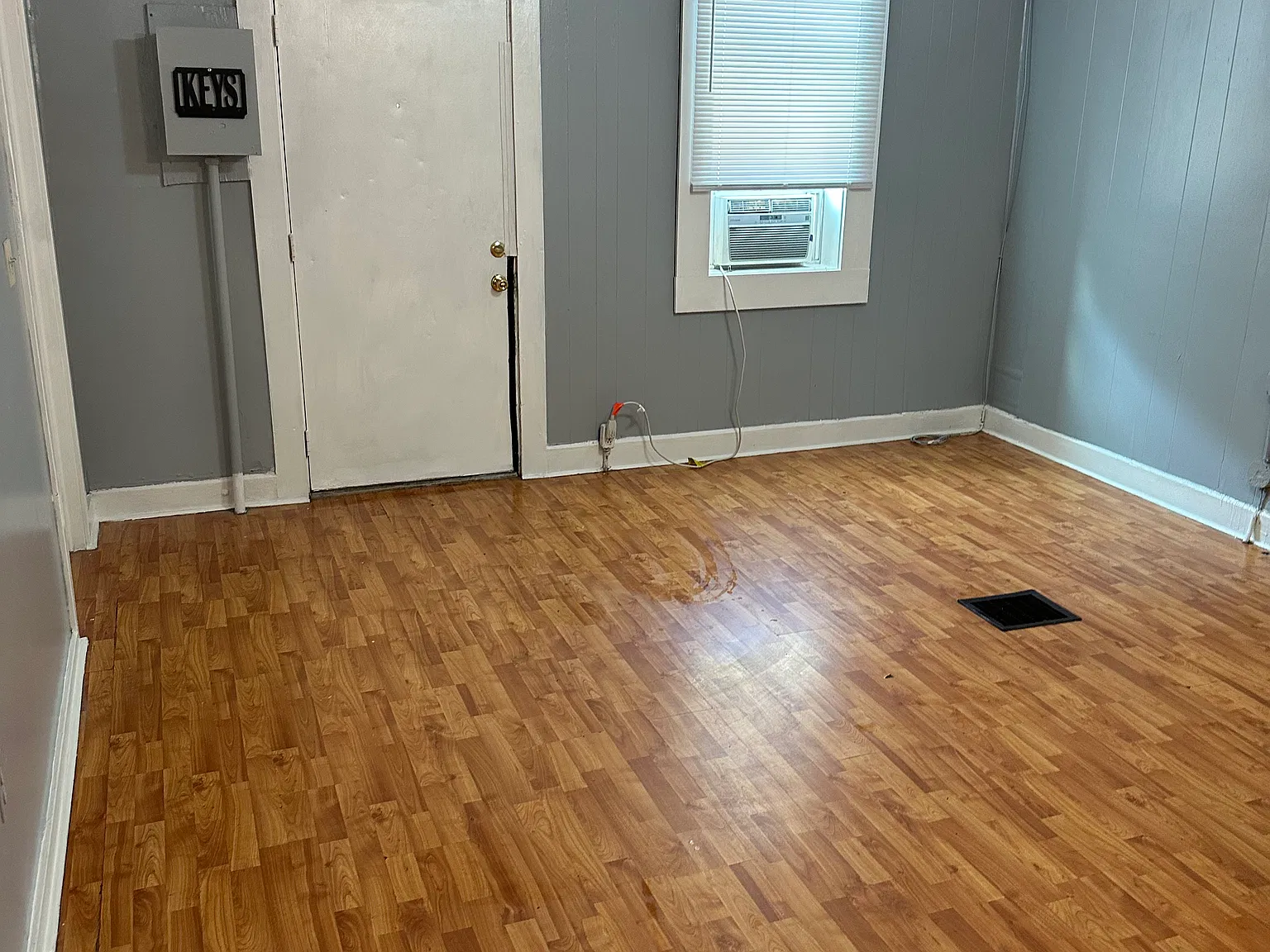 4414 Pearl Rd — Photo 3