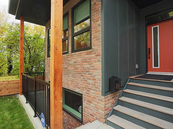 3rd image of 11142 125th St NW