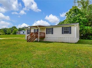 516 & 520 Elhilow Ln, Townville, SC 29689