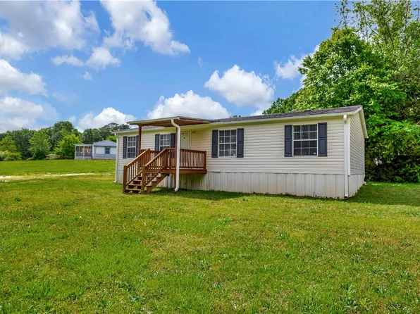 516 & 520 Elhilow Ln, Townville, SC 29689