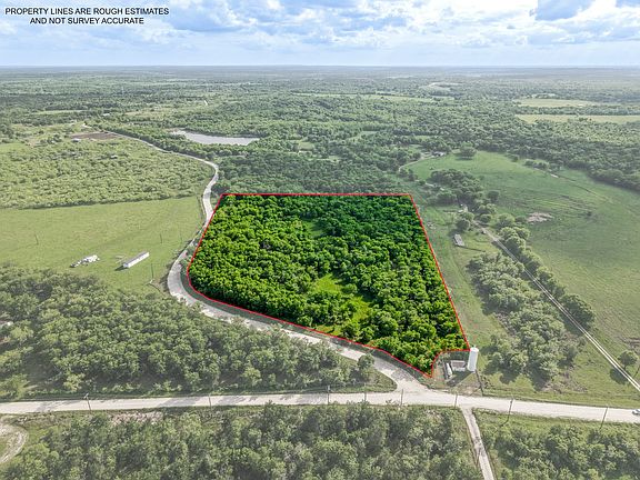 3rd image of 102 SW County Road 2344