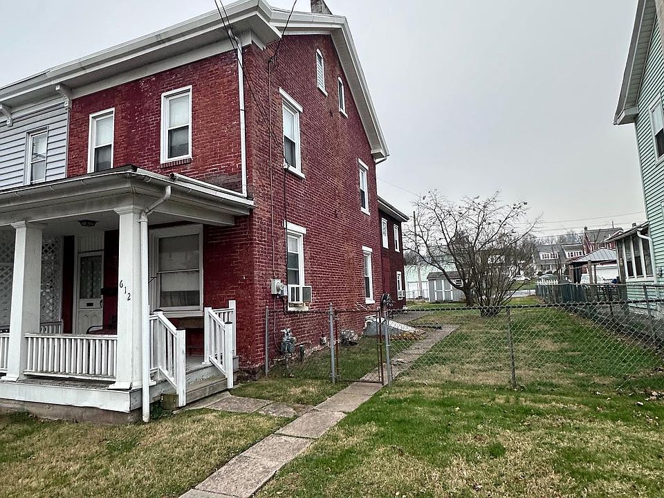 2nd image of 612 W 1st St