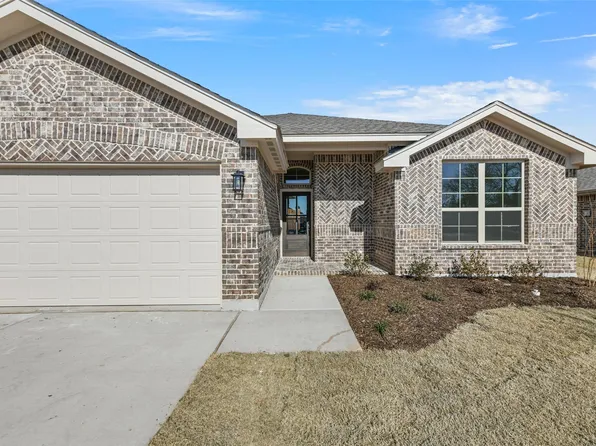 1102 Holly St, Cleburne, TX 76033