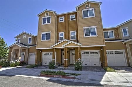1st image of 706 Paula Ct