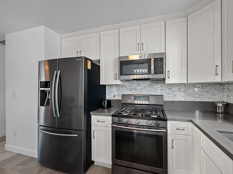 722 S 1370 W — Photo 8