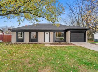 7018 Strawberry Dr, Fort Wayne, IN 46825