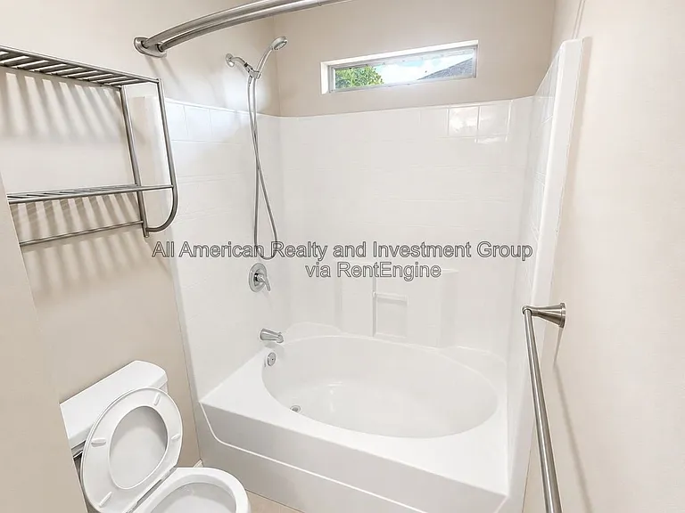 2271 Lewis St — Photo 10