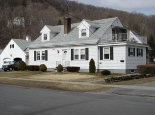 7 Steuben St, Bellows Falls, VT 05101