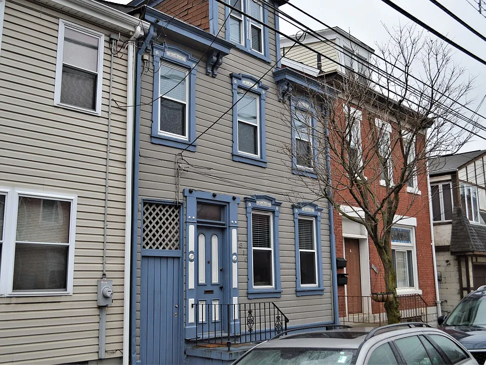 1810 Jane St
