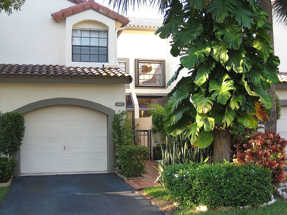 Front Entrance & Garage