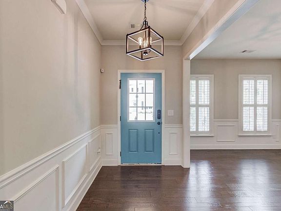 5th image of 6021 Ash Hill Pl