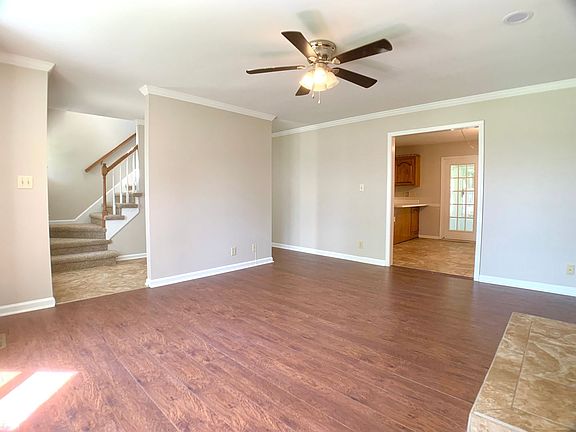 4th image of 3300 Tara Blvd