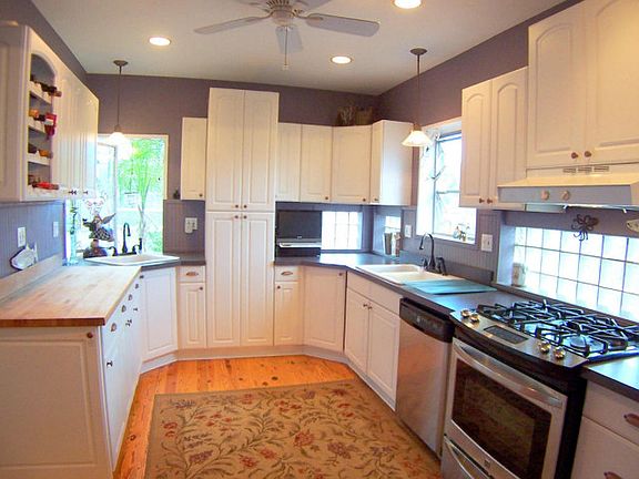 3rd image of 1025 N Ocean Breeze
