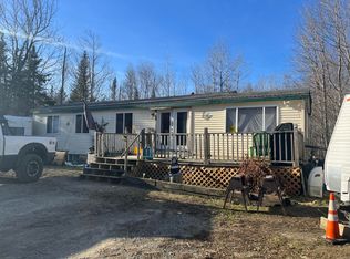 96 Loop Rd S, Searsport, ME 04974