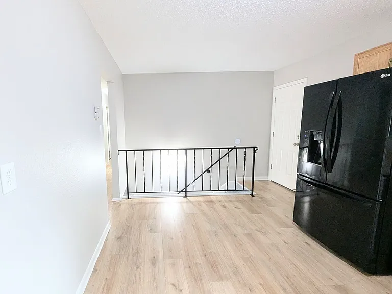2511 Launcelot Ct — Photo 12