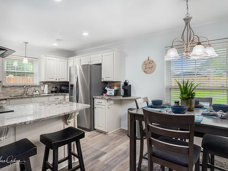 106 Fountainbleu Dr — Photo 30