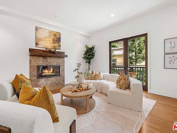 4th image of 4099 Mandeville Canyon Rd