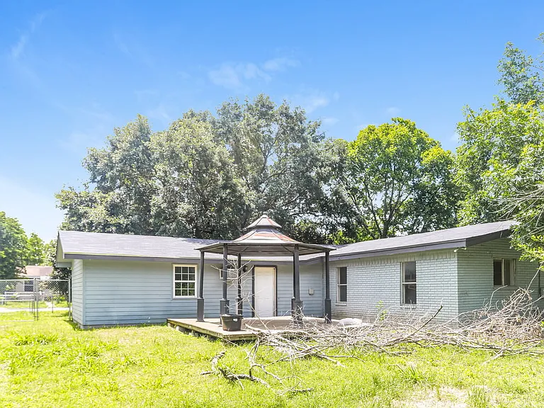 937 Brown Ave — Photo 14