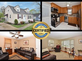 130 Grand View Dr, Warwick, RI 02886