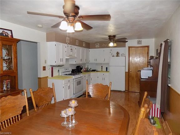 4th image of 2363 Lexington Ave