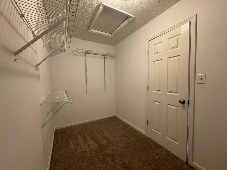 111 Warren Pass — Photo 35