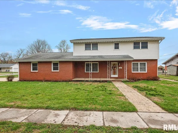201 N Elm St, Williamsville, IL 62693