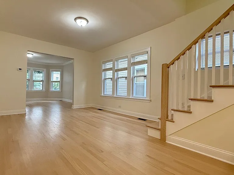 5821 W Gunnison St — Photo 10