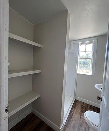 2nd image of 916 Philip St APT D