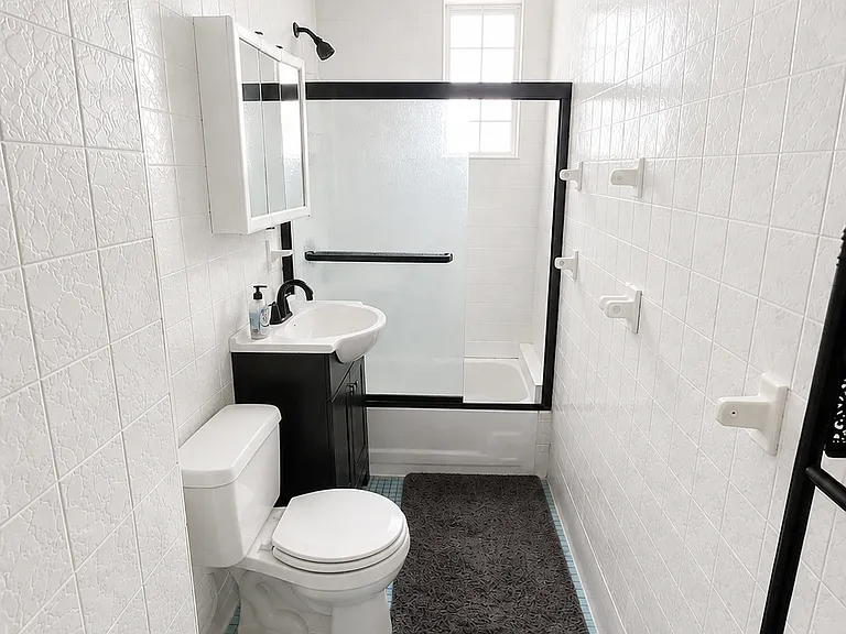 22 Armstrong St #2 — Photo 4