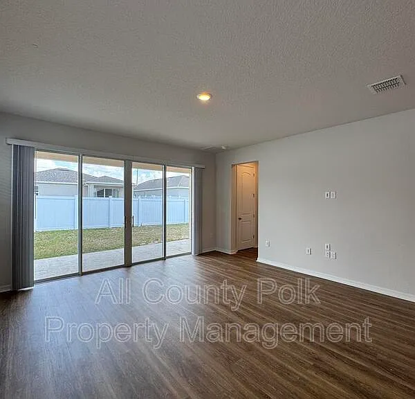 851 Folklore Ln — Photo 27