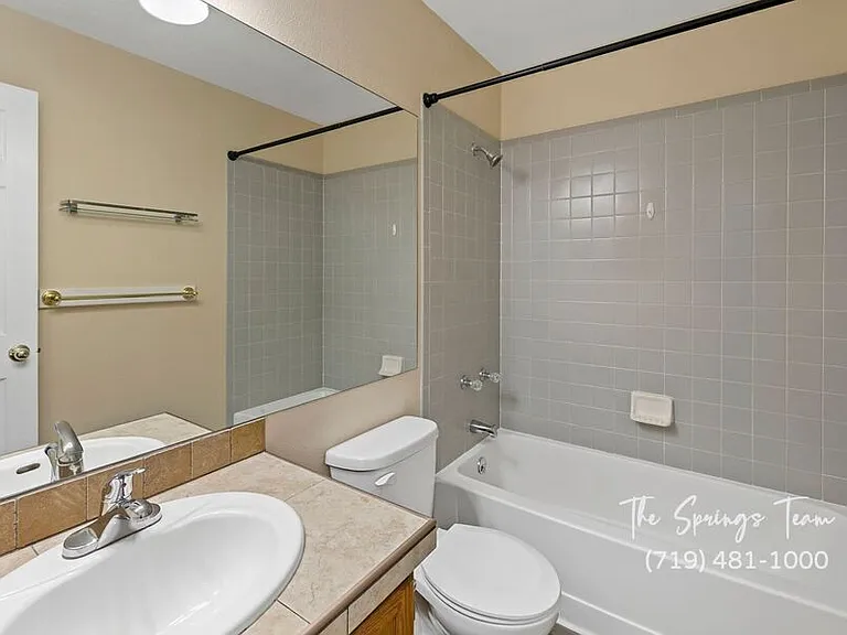 5833 Bow River Dr — Photo 25