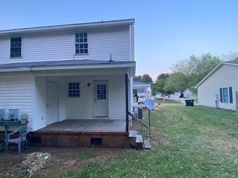 115 Heatherbrook Ct #A — Photo 12