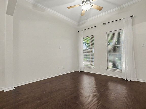4th image of 1707 Briarhollow Dr
