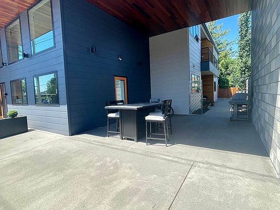 5th image of 1801 C St #201