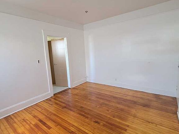 4th image of 22 Alder St