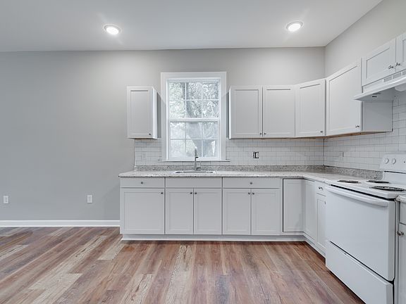 5th image of 2104 Newbourne St