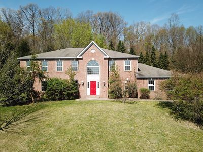 111 W Wild Cherry Dr, Mars, PA, 16046