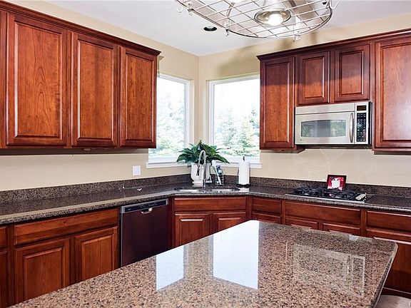 5th image of 49896 Parkside Dr #207