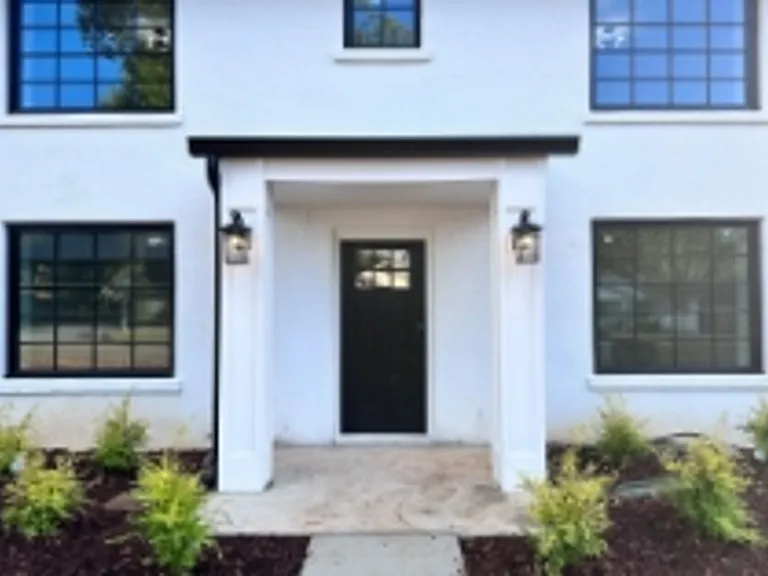 1122 Wellman Ave — Photo 1