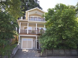 1011 Montello Ave, Hood River, OR 97031