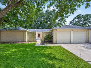 17742 Fife Ln, Webster, TX 77598