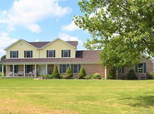 567 Bethel Ln, Wilmington, OH 45177