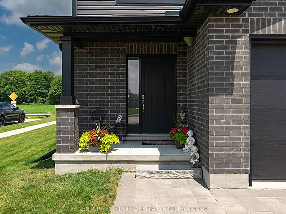 4th image of 150 Gilmour Dr