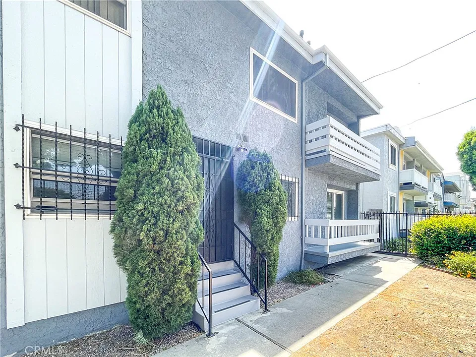 6655 W 86th Pl #105