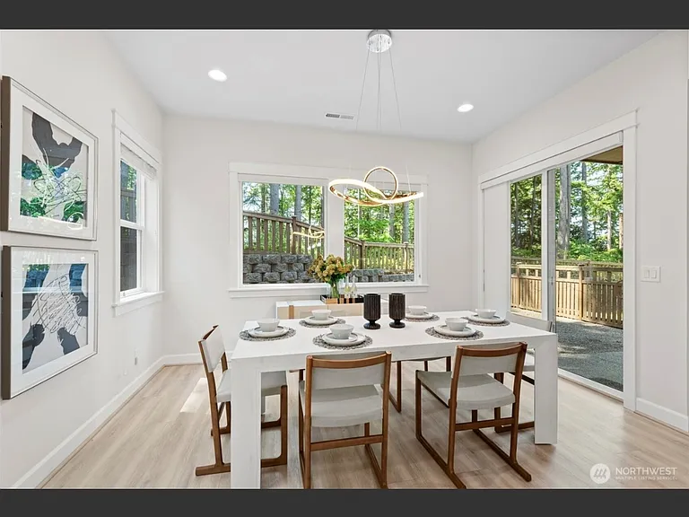 415 5th Ave NE — Photo 10