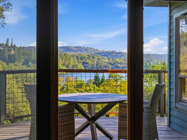13868 Hemlock Dr, Penn Valley, CA 95946