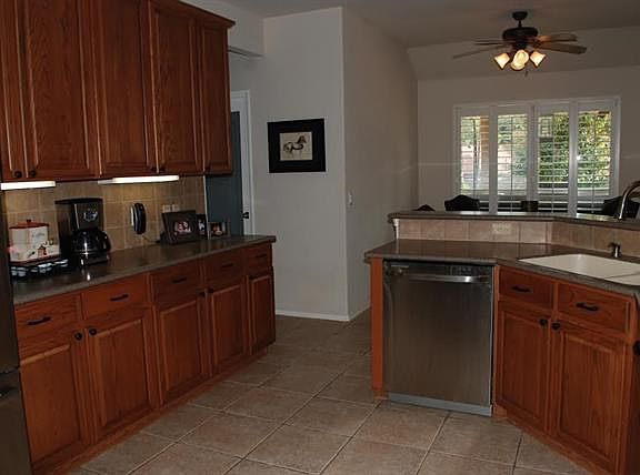 5th image of 1620 Babbling Brook Dr